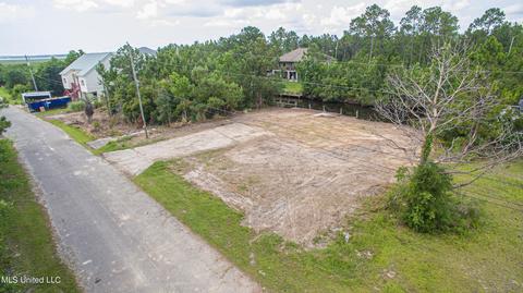 342 Luakini Place Pl, Diamondhead, MS 39525 photo 10