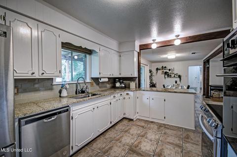 1023 Briarfield Rd, Jackson, MS 39211 photo 10