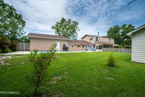 Exterior - 20168 Lovers Ln, Long Beach, MS 39560 photo 8 of 19