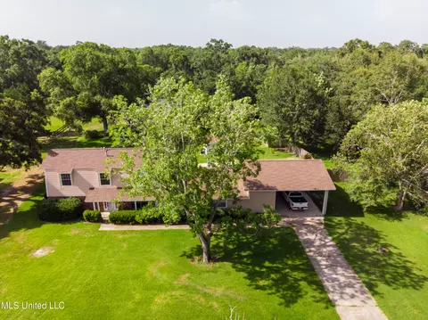 Exterior - 20168 Lovers Ln, Long Beach, MS 39560 photo 18 of 19