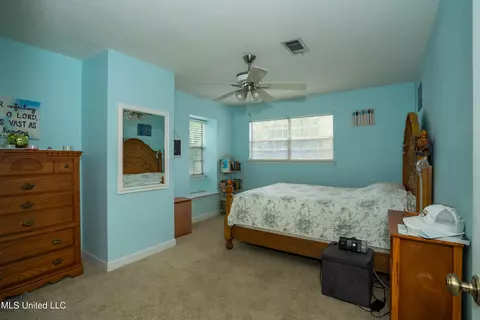 Bedroom - 20168 Lovers Ln, Long Beach, MS 39560 photo 3 of 4