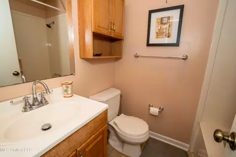 Bath - 20168 Lovers Ln, Long Beach, MS 39560 photo 5 of 6