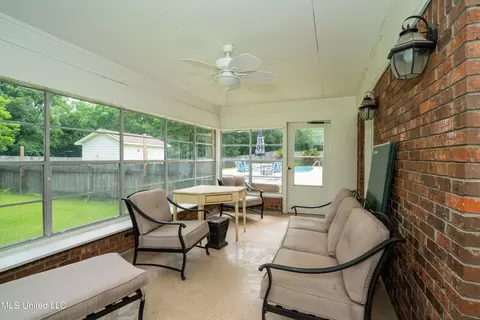Exterior - 20168 Lovers Ln, Long Beach, MS 39560 photo 3 of 19