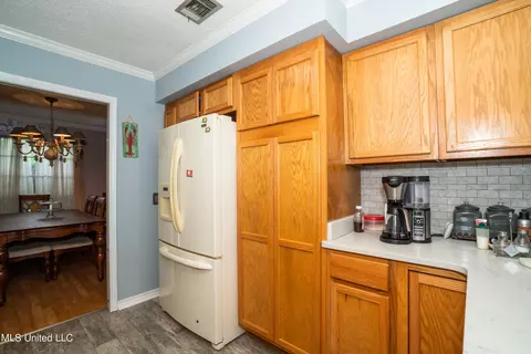 Kitchen - 20168 Lovers Ln, Long Beach, MS 39560 photo 3 of 4