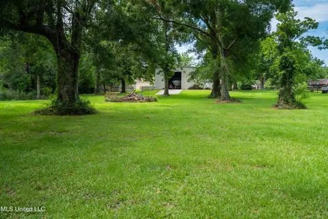 Exterior - 20168 Lovers Ln, Long Beach, MS 39560 photo 13 of 19