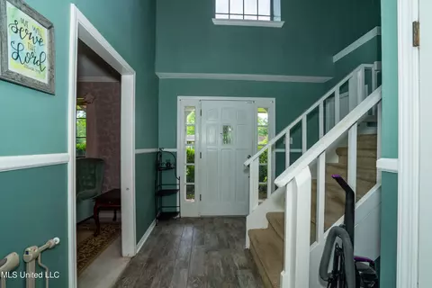 Entry Way - 20168 Lovers Ln, Long Beach, MS 39560 photo 1 of 1