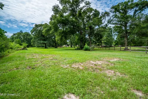 Exterior - 20168 Lovers Ln, Long Beach, MS 39560 photo 16 of 19