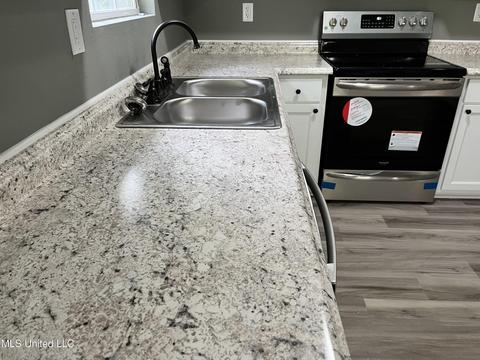3903 Dearman Ave, Moss Point, MS 39563 photo 8