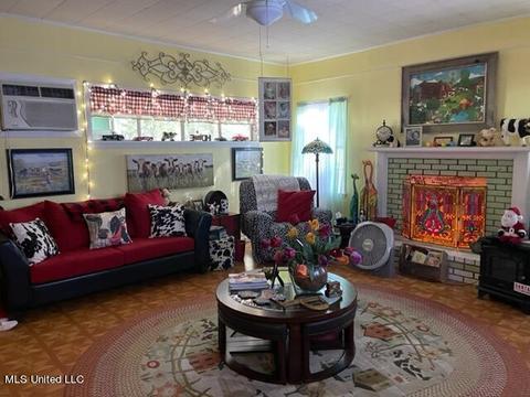 1468 E Peace St, Canton, MS 39046 photo 7