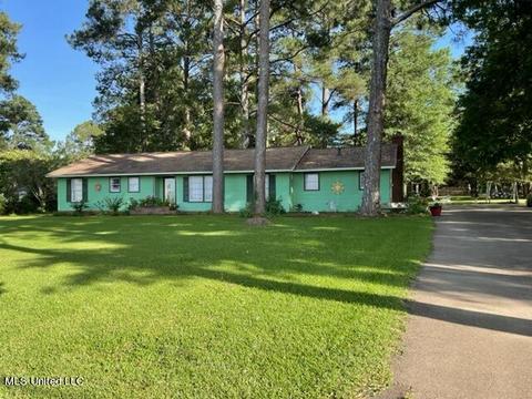1468 E Peace St, Canton, MS 39046 photo 4