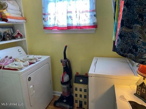 1468 E Peace St, Canton, MS 39046 photo 8