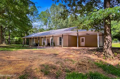 113 Lancaster Rd, Braxton, MS 39044 photo 2