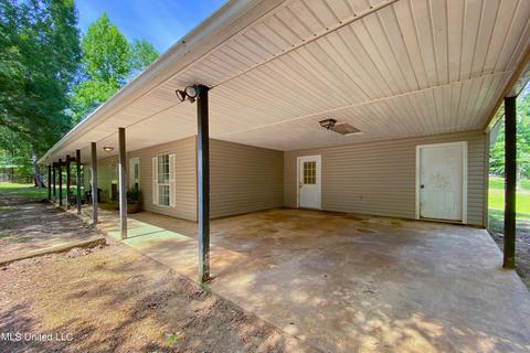 113 Lancaster Rd, Braxton, MS 39044 photo 4