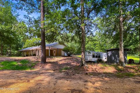 113 Lancaster Rd, Braxton, MS 39044 photo 1