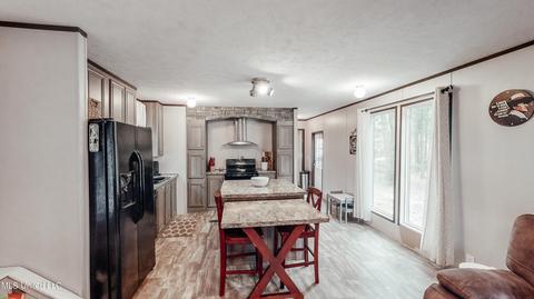155 Forest Hill Dr, Lucedale, MS 39452 photo 5