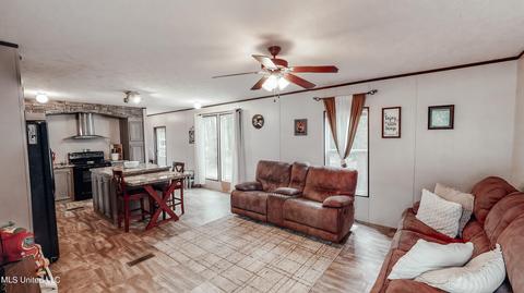 155 Forest Hill Dr, Lucedale, MS 39452 photo 3