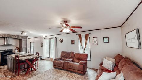 155 Forest Hill Dr, Lucedale, MS 39452 photo 4