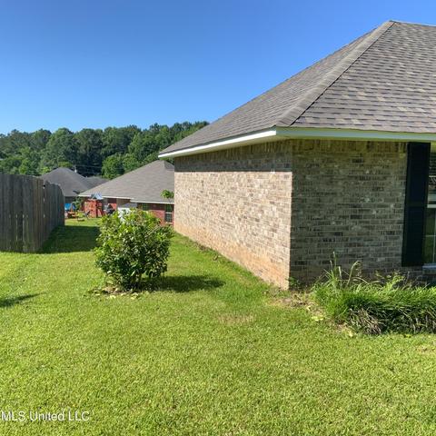 552 Eaglewood Dr, Florence, MS 39073 photo 8