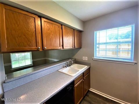2002 Fox Hill Ln, Byram, MS 39272 photo 14
