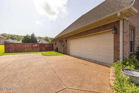 945 Gates St, Hernando, MS 38632 photo 4