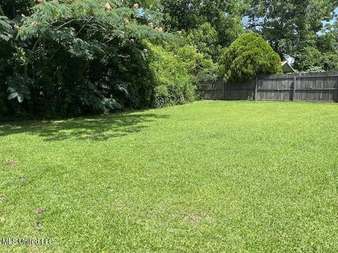 614 Stulin St, Wiggins, MS 39577 photo 5