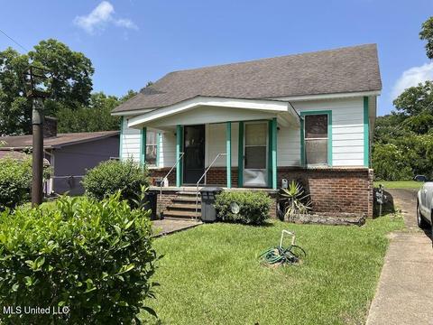 614 Stulin St, Wiggins, MS 39577 photo 2