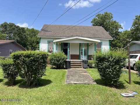 614 Stulin St, Wiggins, MS 39577 photo 1