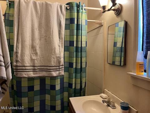 614 Stulin St, Wiggins, MS 39577 photo 9
