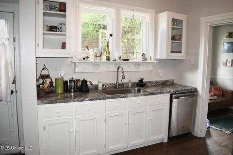 950 Madison St, Jackson, MS 39202 photo 14