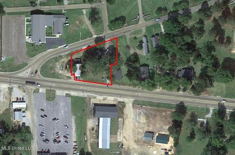 1176 E 3rd St, Forest, MS 39074 photo 2