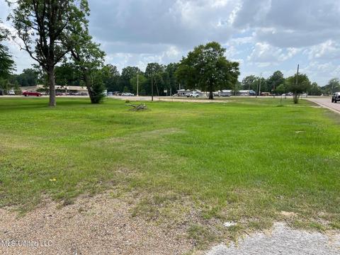 1176 E 3rd St, Forest, MS 39074 photo 13