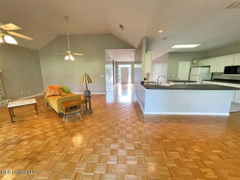 56129 E Diamondhead Dr, Diamondhead, MS 39525 photo 11
