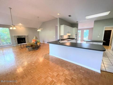 56129 E Diamondhead Dr, Diamondhead, MS 39525 photo 5