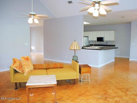 56129 E Diamondhead Dr, Diamondhead, MS 39525 photo 9