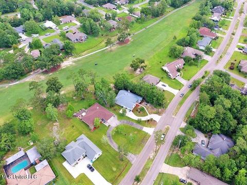 56129 E Diamondhead Dr, Diamondhead, MS 39525 photo 2