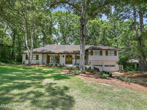 2252 Wild Valley Dr, Jackson, MS 39211 photo 1