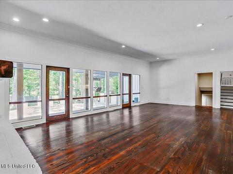 2252 Wild Valley Dr, Jackson, MS 39211 photo 5