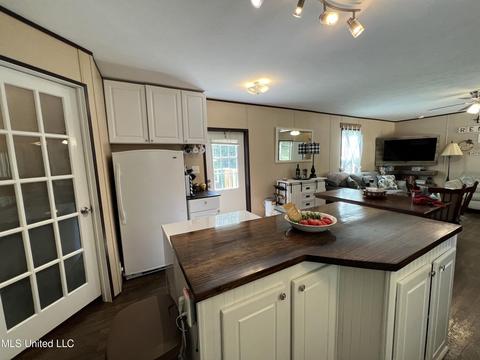 559 Walker Ln, Raymond, MS 39154 photo 11