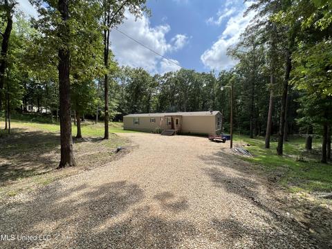 559 Walker Ln, Raymond, MS 39154 photo 3