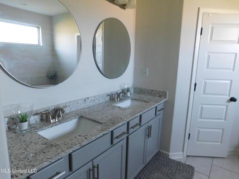 5708 Stonecrest Dr, Olive Branch, MS 38654 photo 13