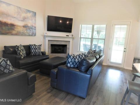 5708 Stonecrest Dr, Olive Branch, MS 38654 photo 2