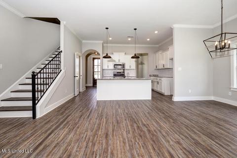 2968 Layton Dr, Nesbit, MS 38651 photo 9