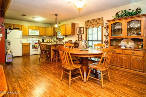 1124 Haley Rd, Terry, MS 39170 photo 9