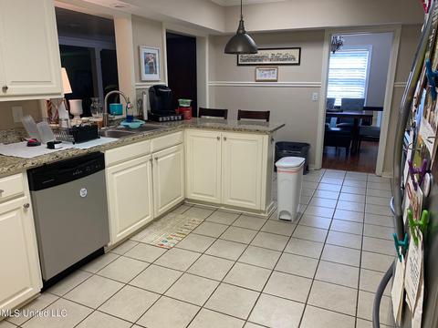 4322 Manhattan Rd, Jackson, MS 39206 photo 4