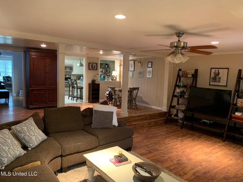 4322 Manhattan Rd, Jackson, MS 39206 photo 1