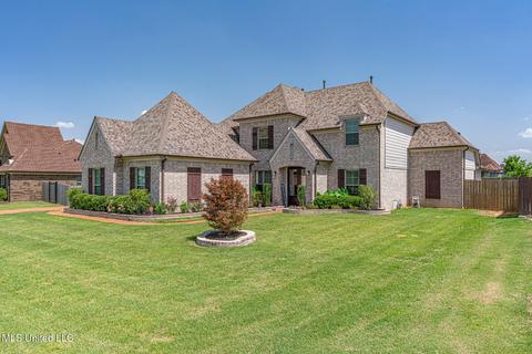 5105 Braham Dr, Olive Branch, MS 38654 photo 2