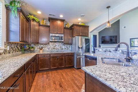 5105 Braham Dr, Olive Branch, MS 38654 photo 17