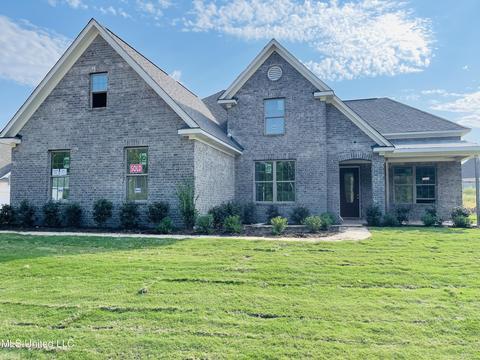 4439 Mitchell Pl, Olive Branch, MS 38654 photo 1