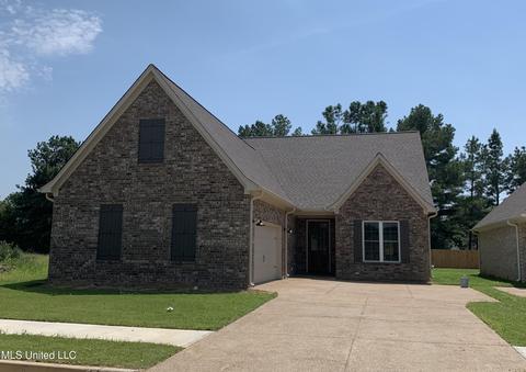 3451 Hatton Dr, Nesbit, MS 38651
