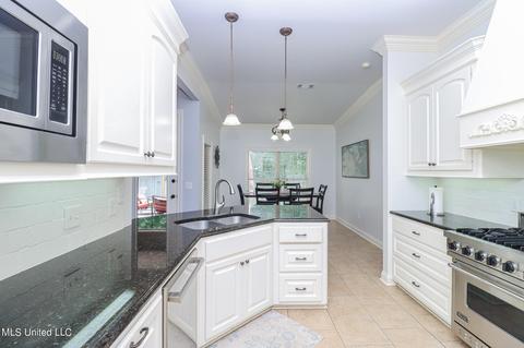 434 Edgewood Xing, Brandon, MS 39042 photo 12